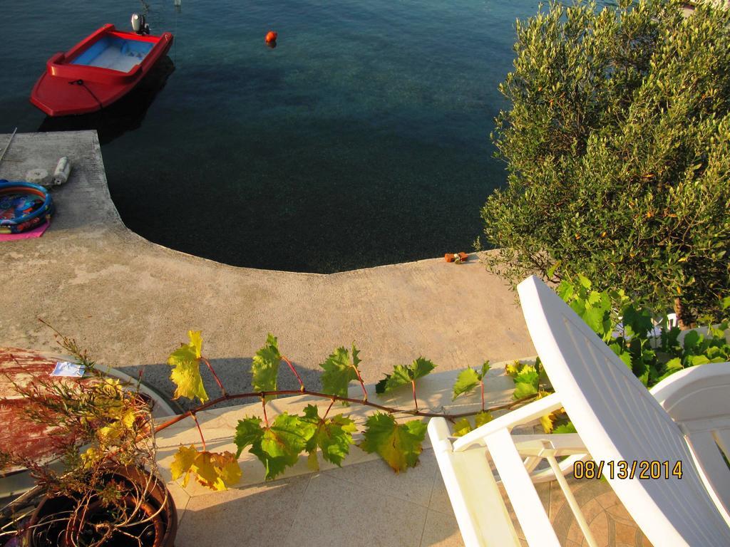 Apartmans And Rooms Dunjini Dvori Korcula Town Exterior photo