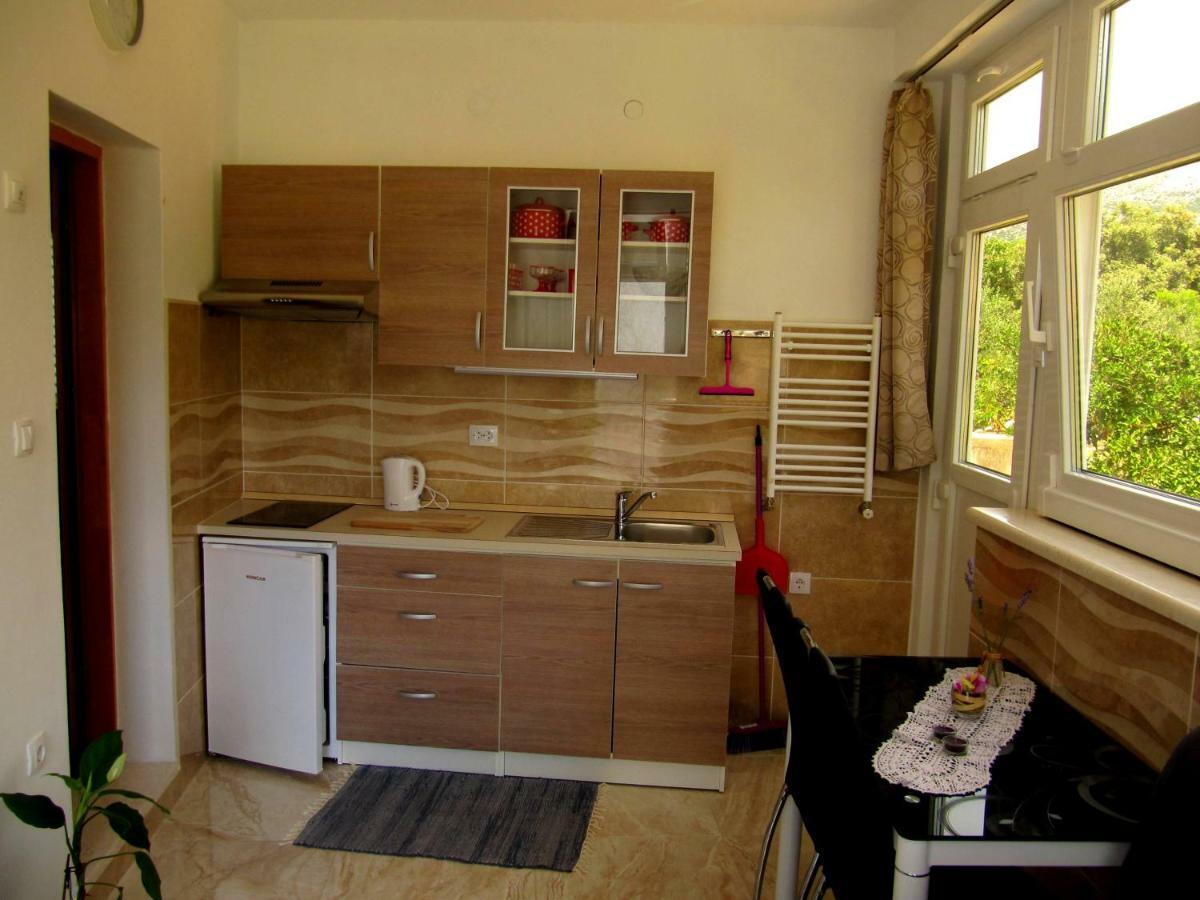 Apartmans And Rooms Dunjini Dvori Korcula Town Exterior photo